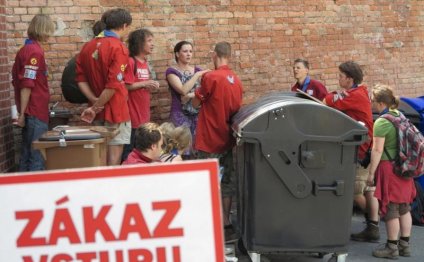 People as Prague guides