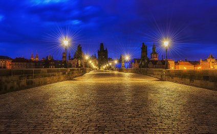 #6 Superb Charles Bridge In