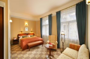 Hotel-Paris-Prague-Deluxe-Room-001